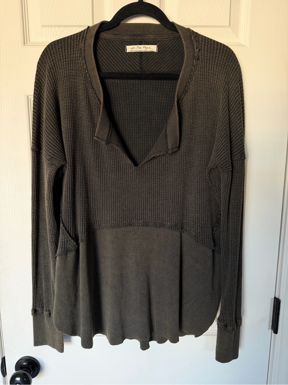 Free People We the Free Monterey Thermal Olive V‑Neck Waffle Knit $78 - Small